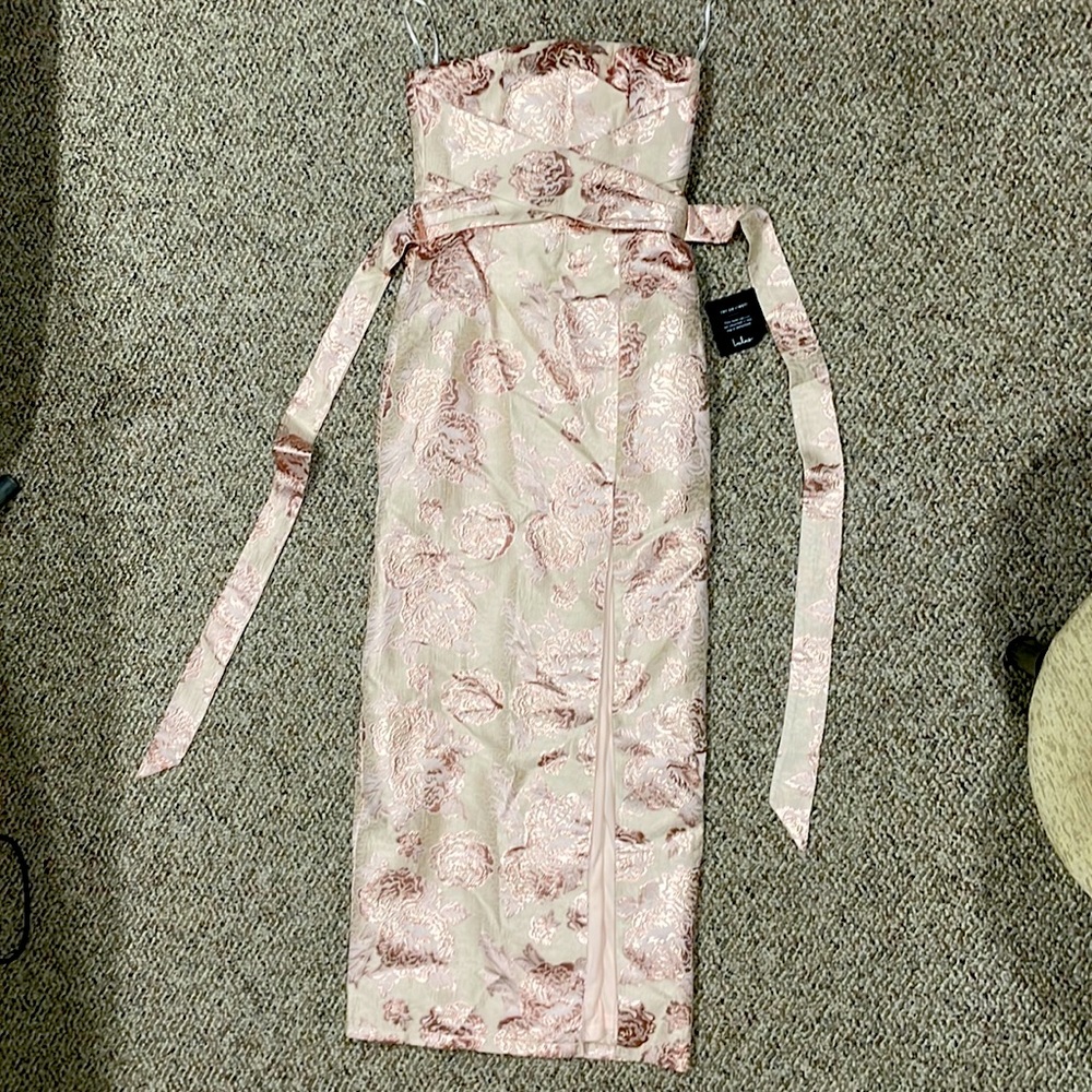 Lulu’s Wedding Guest Dress Beige/light pink